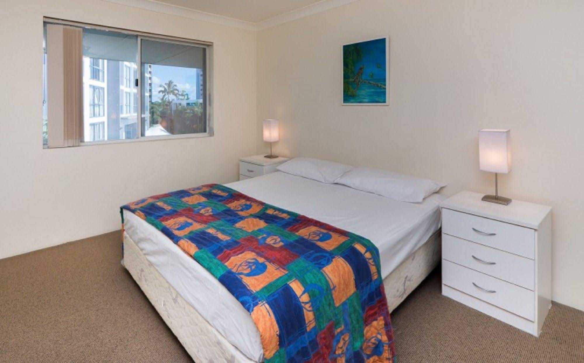 Surfers Tropique Holiday Apartments Gold Coast Exterior photo